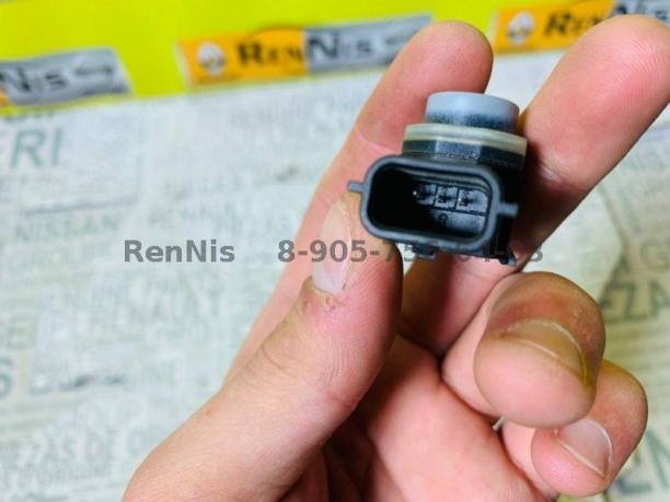 Рено датчик парктроника оригинал 284425707R 284425707R