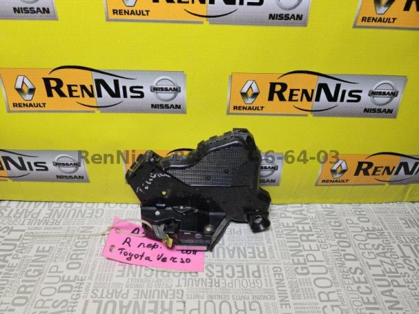  Toyota Camry 2006-2009 V40 замок двери передней A046693