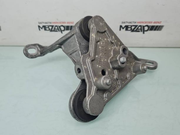 Кронштейн блока ABS Mercedes X204 GLK 204 a2044300110