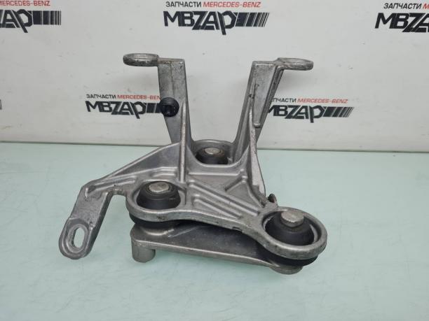 Кронштейн блока ABS Mercedes X204 GLK 204 a2044300110