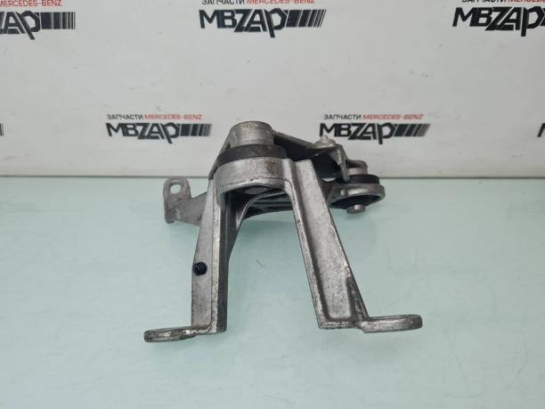 Кронштейн блока ABS Mercedes X204 GLK 204 a2044300110