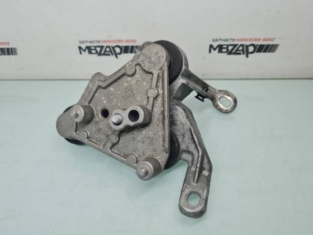 Кронштейн блока ABS Mercedes X204 GLK 204 a2044300110
