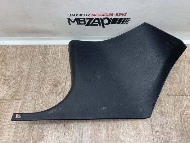 Обшивка стойки Mercedes W212 E 212 a2126800306