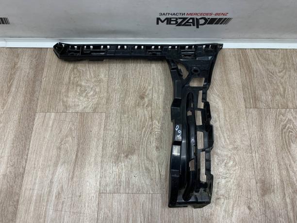 Кронштейн заднего бампера правый Mercedes W205 C a2058801802