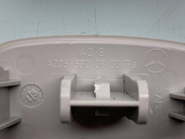 Заглушка airbag правая Mercedes W205 C 205 a2056920600