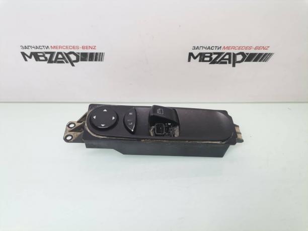 Блок кнопок стеклоподъемников Mercedes W639 Vito a6395450913