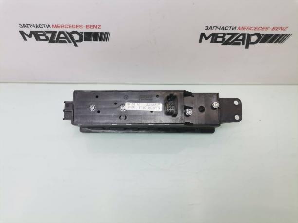 Блок кнопок стеклоподъемников Mercedes W639 Vito a6395450913
