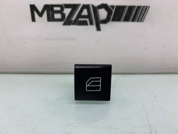 Кнопка стеклоподъемника правая Mercedes W164 ML a2518300290