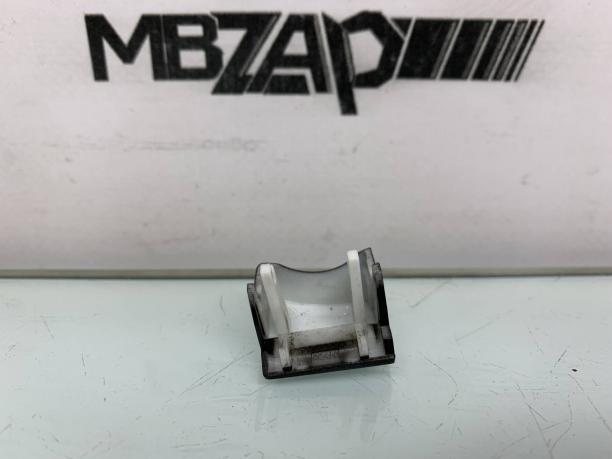 Кнопка стеклоподъемника правая Mercedes W164 ML a2518300290