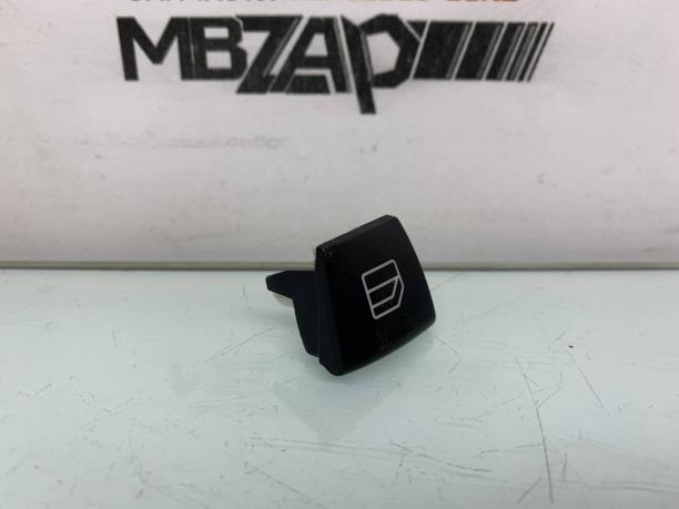 Кнопка стеклоподъемника правая Mercedes W164 ML a2518300290
