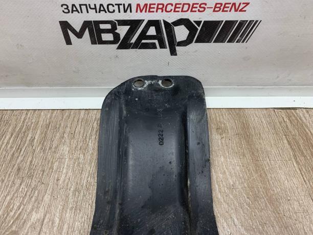 Поперечина днища Mercedes X164 GL 164 a1646100920