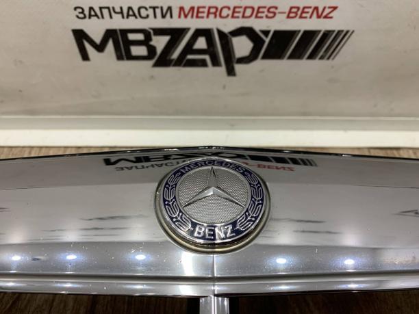 Решетка радиатора Mercedes W212 E 212 a2128801083