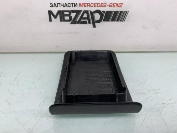 Крышка задней полки Mercedes W212 a2126891708