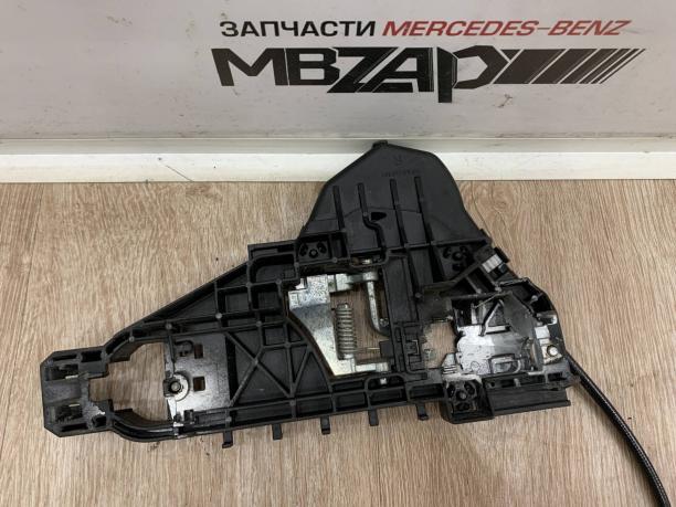 Механизм ручки передней правой двери Mercedes W216 a2167601834