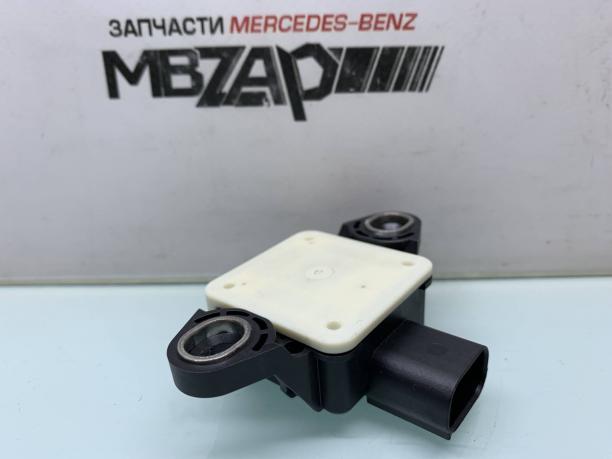 Датчик ускорения Mercedes W222 a0009059101