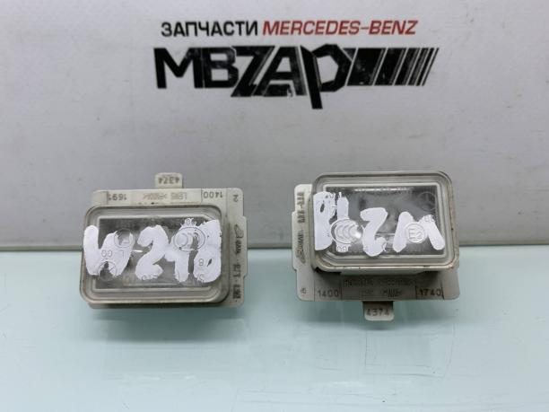 Плафон подсветки номера Mercedes W218 CLS 218 a0999067000