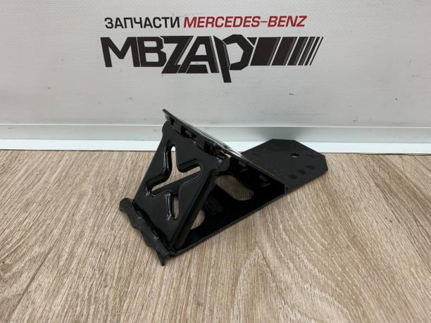 Противооткатный упор Mercedes W221 S 221 подпор a2035830075