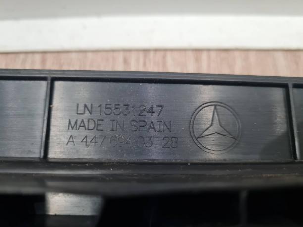 Накладка замка багажника Mercedes W447 V 447 a4476940328