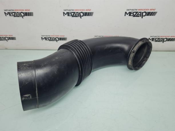 Патрубок воздушного фильтра Mercedes W447 V 447 a4475280724