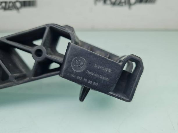 Кронштейн бампера левый Mercedes W447 V 447 a4478850118