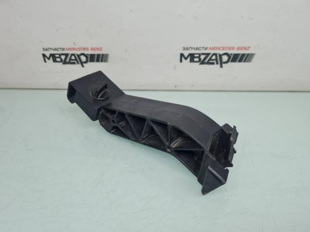 Кронштейн бампера левый Mercedes W447 V 447 a4478850118