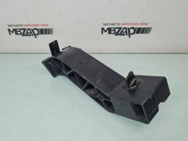 Кронштейн бампера левый Mercedes W447 V 447 a4478850118