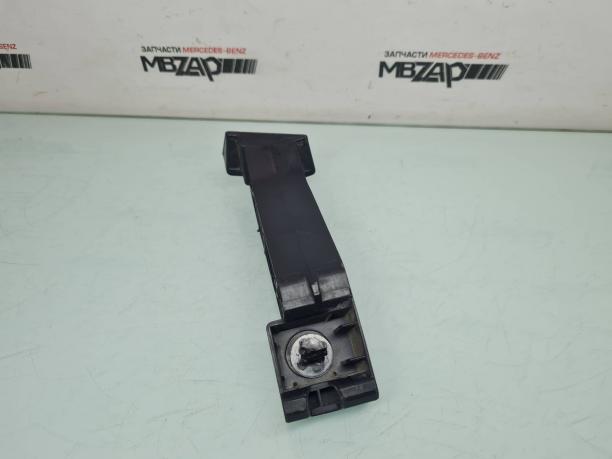Кронштейн бампера левый Mercedes W447 V 447 a4478850118