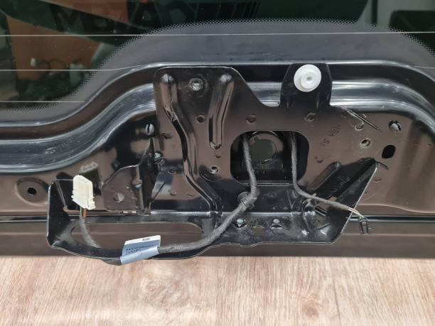 Стекло задней двери Mercedes W447 V 447 a4477403500