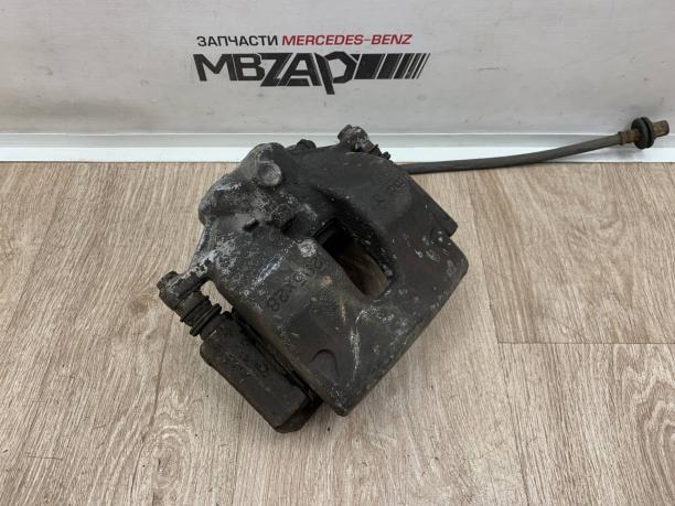 Суппорт передний правый Mercedes w212 W207 w204 E  a2044212481