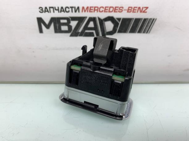 Кнопка открытия багажника Mercedes W212 E 212 a2129056200