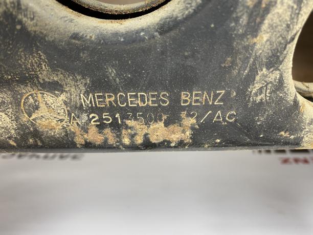 Подрамник задний Mercedes w251 R 251 балка a2513500032