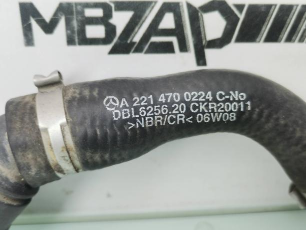 Трубка вентиляционная с клапаном Mercedes W221 S a2214700224