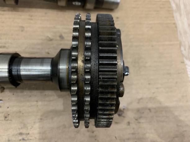 Распредвал m272 3.5 Mercedes W164 ML 164 a2720503801