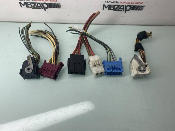 Фишки блока SAM переднего Mercedes W164 ML 164 