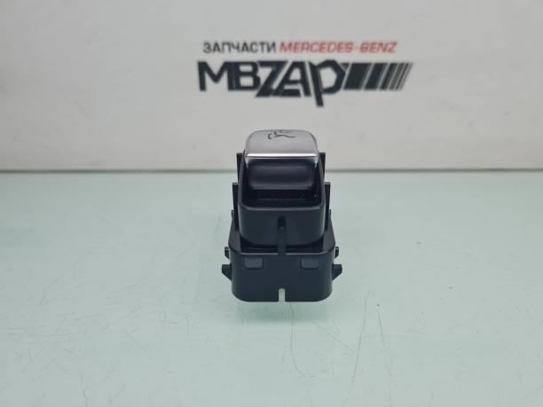 Кнопка открытия багажника Mercedes W205 C 205 a2229052303