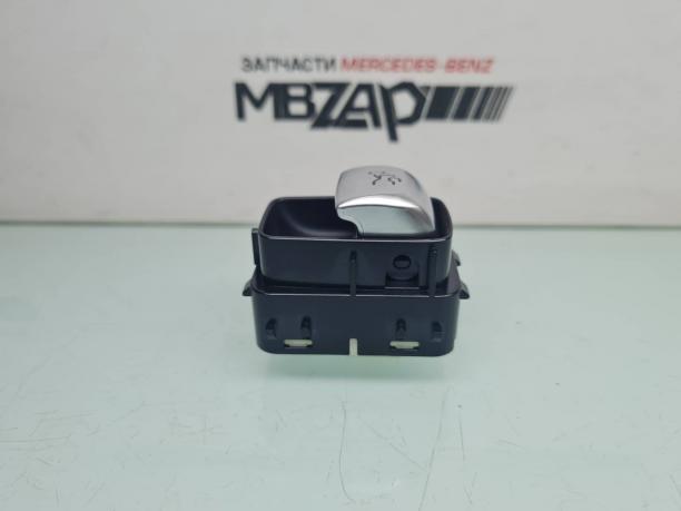 Кнопка открытия багажника Mercedes W205 C 205 a2229052303