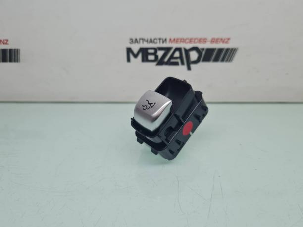Кнопка открытия багажника Mercedes W205 C 205 a2229052303