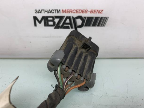 Фишка проводки переднего бампера Mercedes W164 ML a1645402305