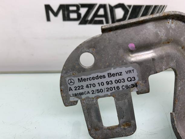 Кронштейн клапана регенерации Mercedes W222 S 222 a2224761536