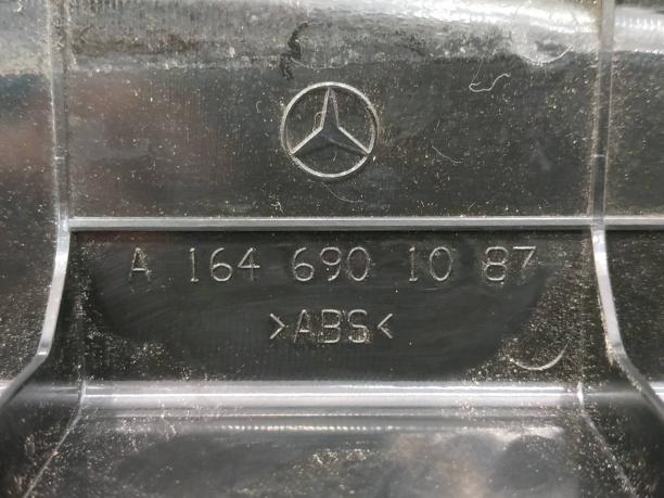 Накладка багажного отделения Mercedes X164 GL 164 a1646901087