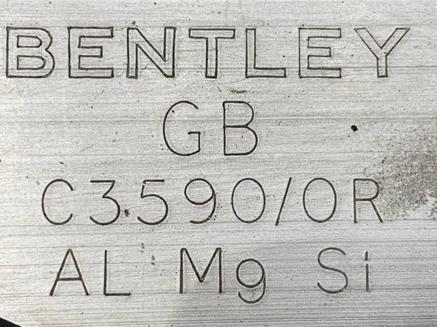 Стекло боковое треугольное Bentley Continental GT 3W8845114B