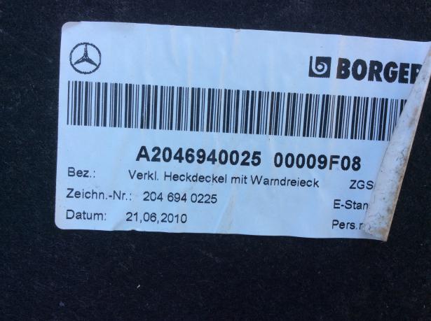 Обшивка крышки багажника Mercedes W204 C 204 a2046940025