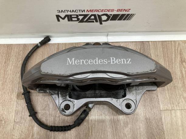 Суппорт передний левый Mercedes W222 S 222 a2224215198