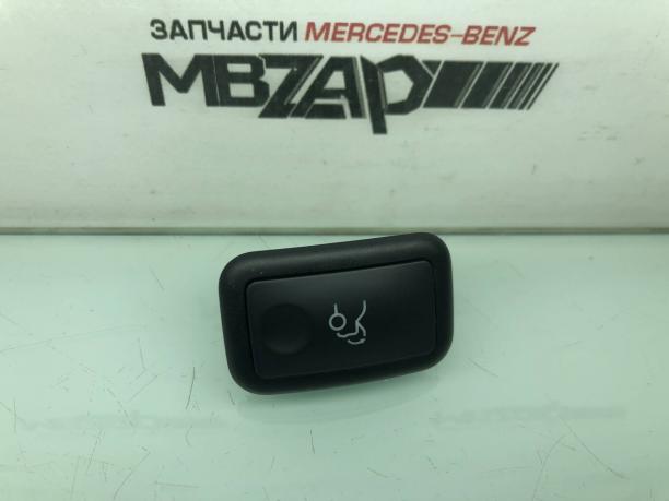 Кнопка открывания багажника Mercedes W204 C 204 a2048707051