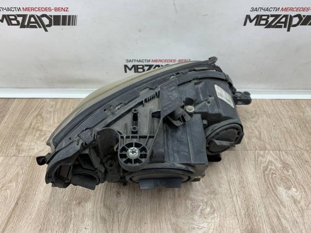 Фара левая Mercedes W204 C 204 a2048203159