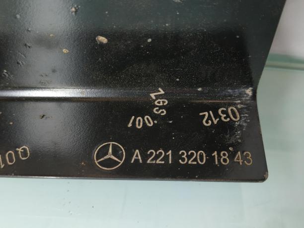 Датчик положения кузова задний Mercedes W221 S 221 a0105427717