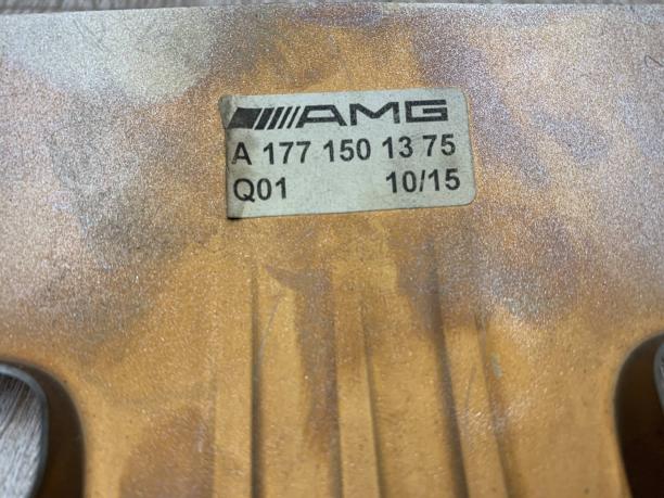 Декоративная крышка двигателя AMG Mercedes W205 C a1771501375