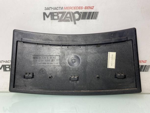 Накладка центральной консоли Mercedes W251 R 251 a2516800317