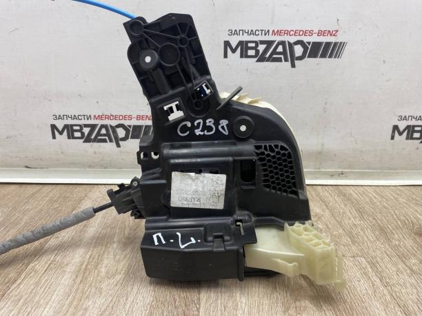 Замок левой двери Mercedes W238 a0997208501