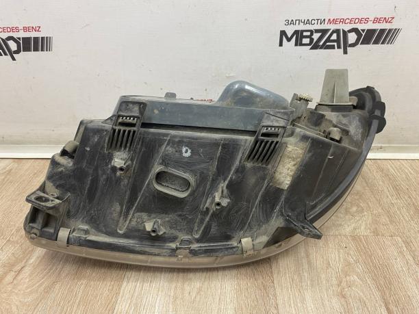 Фара правая Mercedes W639 V 639 a6398200261